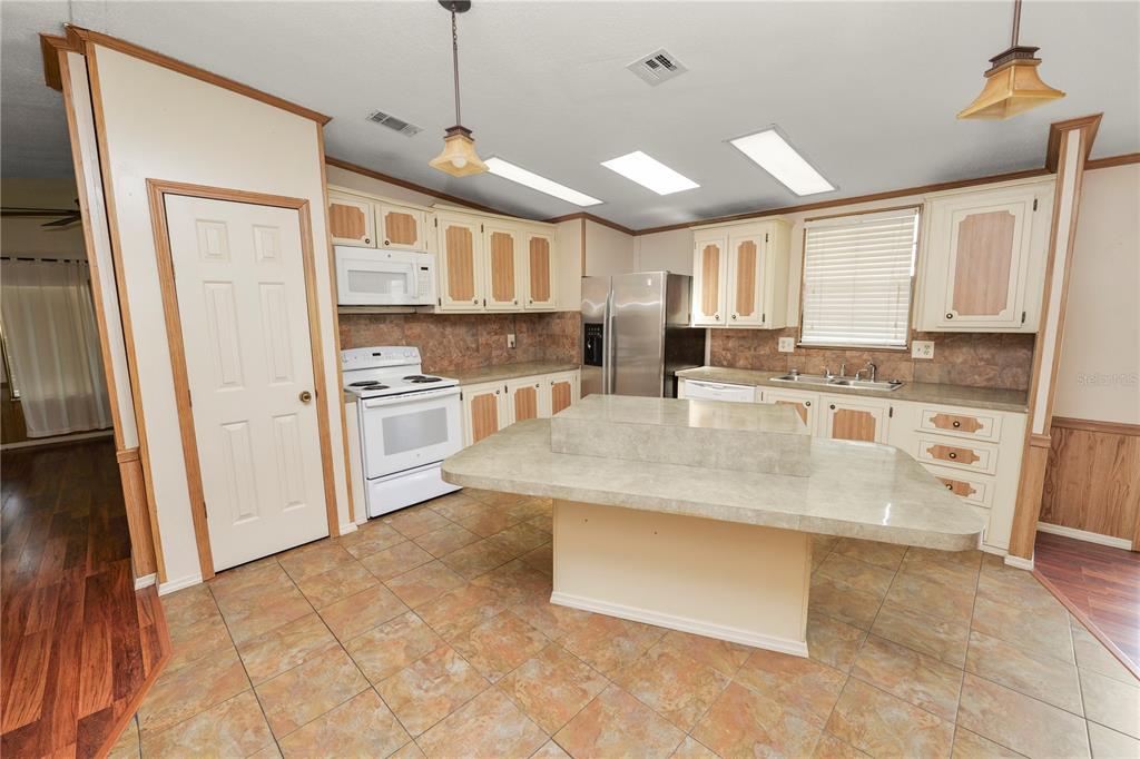 2082 THELMA DRIVE, LAKE ALFRED, FL — photo 3 of 30
