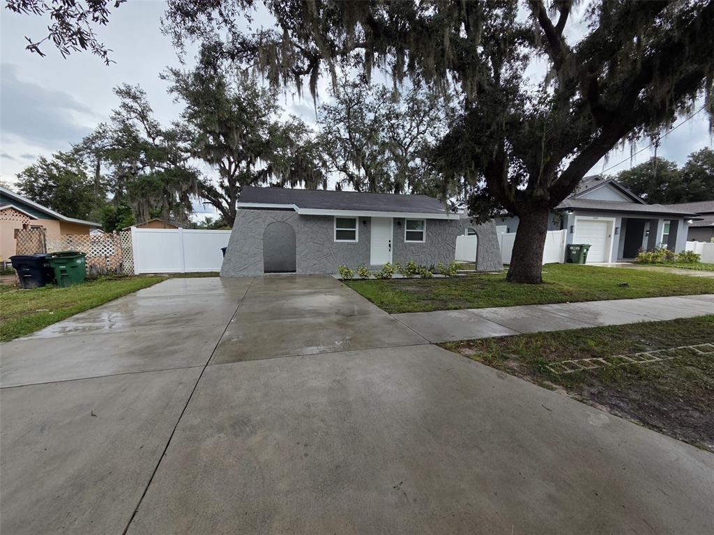 10009 N OJUS DRIVE, TAMPA, FL — photo 3 of 23