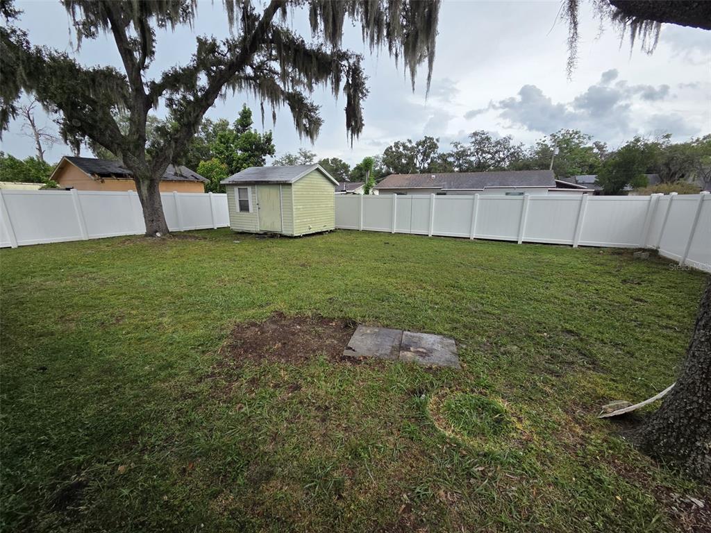 10009 N OJUS DRIVE, TAMPA, FL — photo 5 of 23