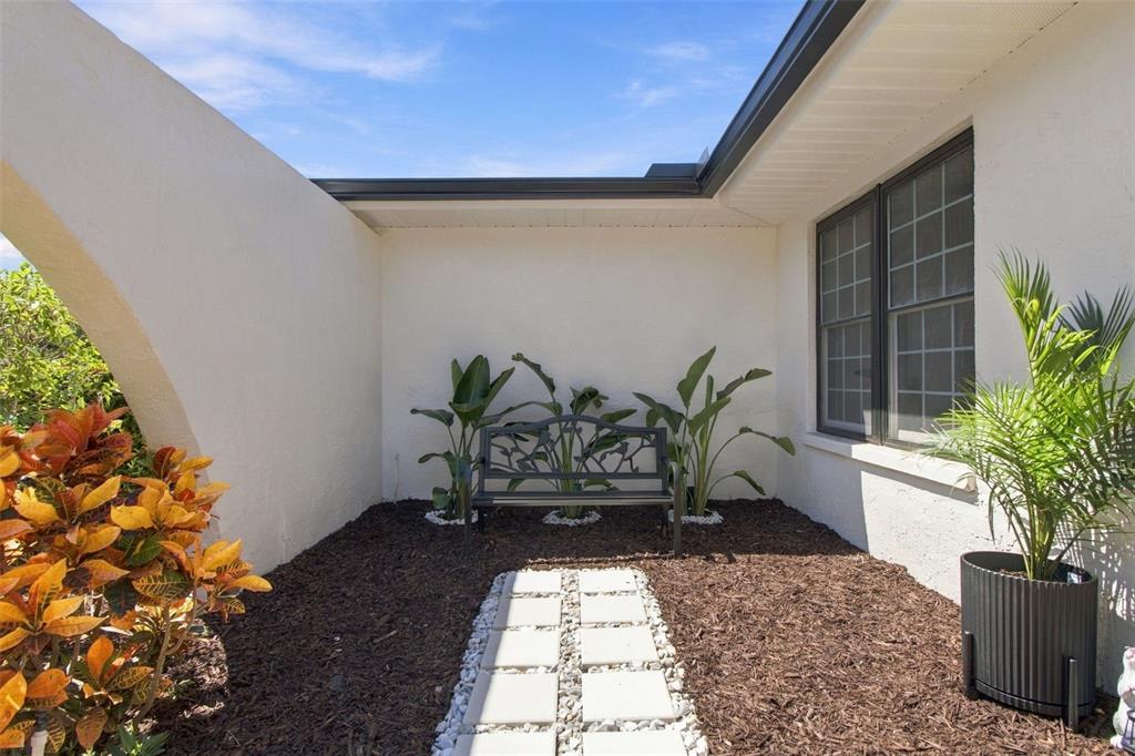2654 AUGUSTA DRIVE N, CLEARWATER, FL — photo 4 of 88