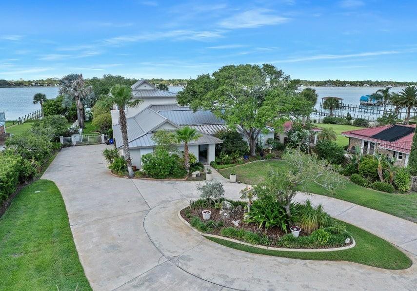 776 RIVERSIDE DRIVE
