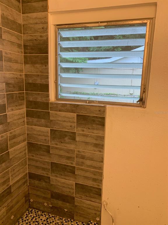 121 KENSINGTON AVENUE, DELAND, FL — photo 5 of 9