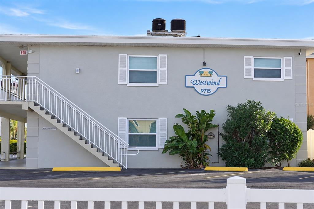 9715 HARRELL AVENUE UNIT 1, TREASURE ISLAND, FL — photo 5 of 27