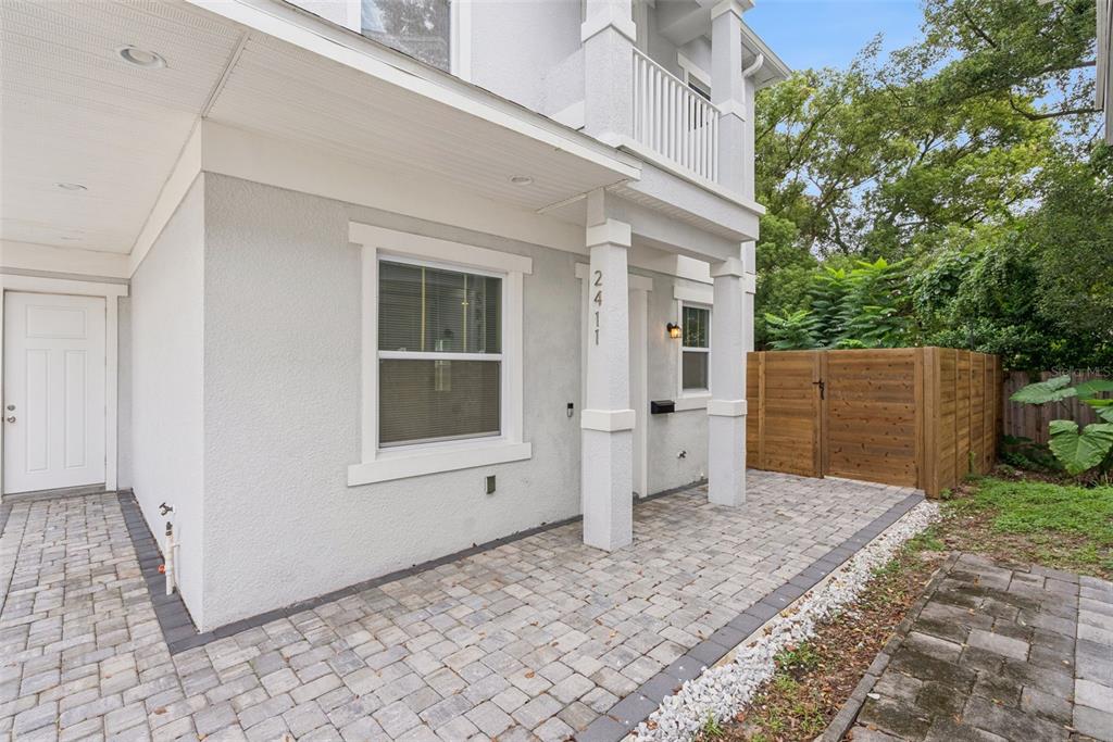 2411 AMHERST AVENUE, ORLANDO, FL — photo 3 of 53