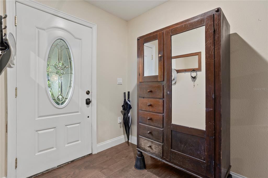 1818 CROWNWOOD DRIVE, ORLANDO, FL — photo 3 of 48