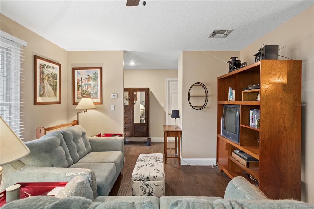 1818 CROWNWOOD DRIVE, ORLANDO, FL — photo 5 of 48