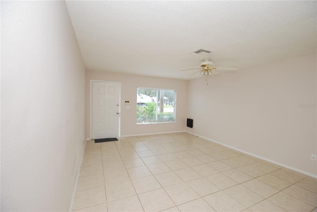 2027 FLUORSHIRE DRIVE, BRANDON, FL — photo 3 of 19