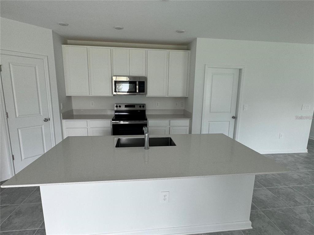 2166 AQUIFER LANE, DAVENPORT, FL — photo 3 of 16