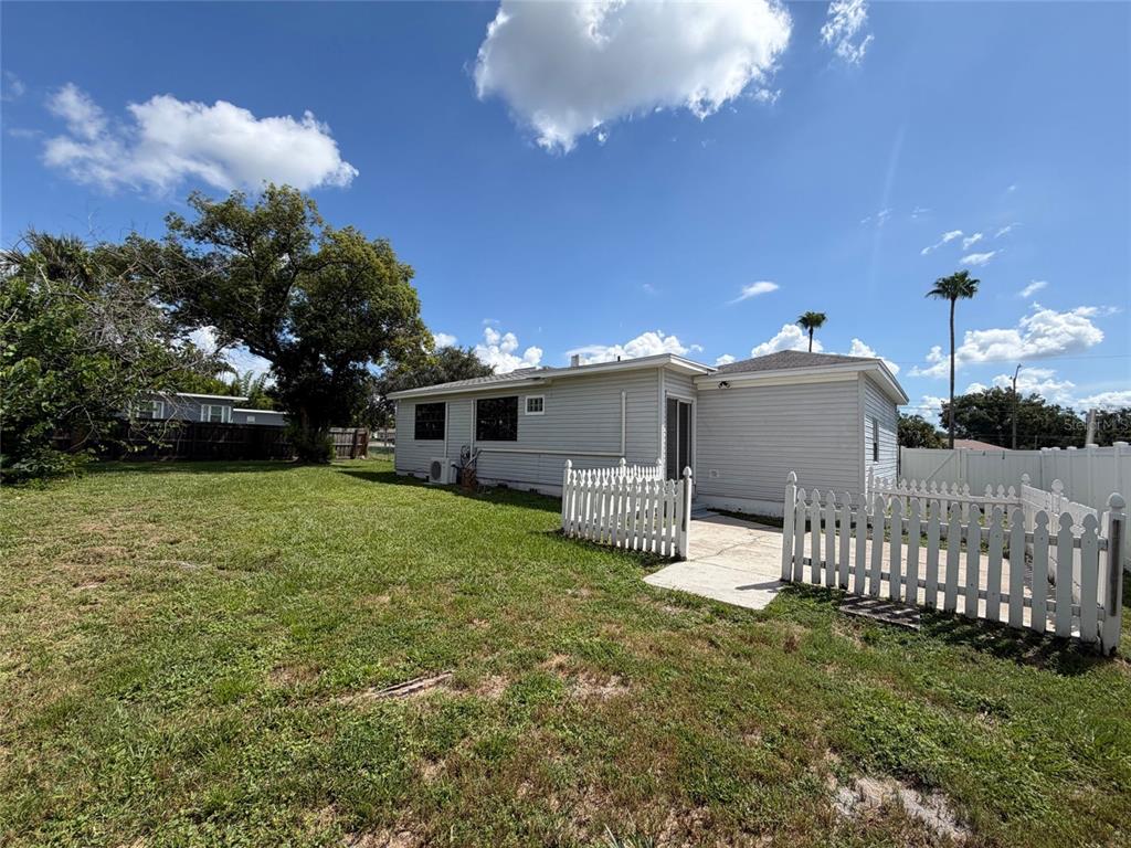 3225 CLEVELAND HEIGHTS BOULEVARD, LAKELAND, FL — photo 5 of 18