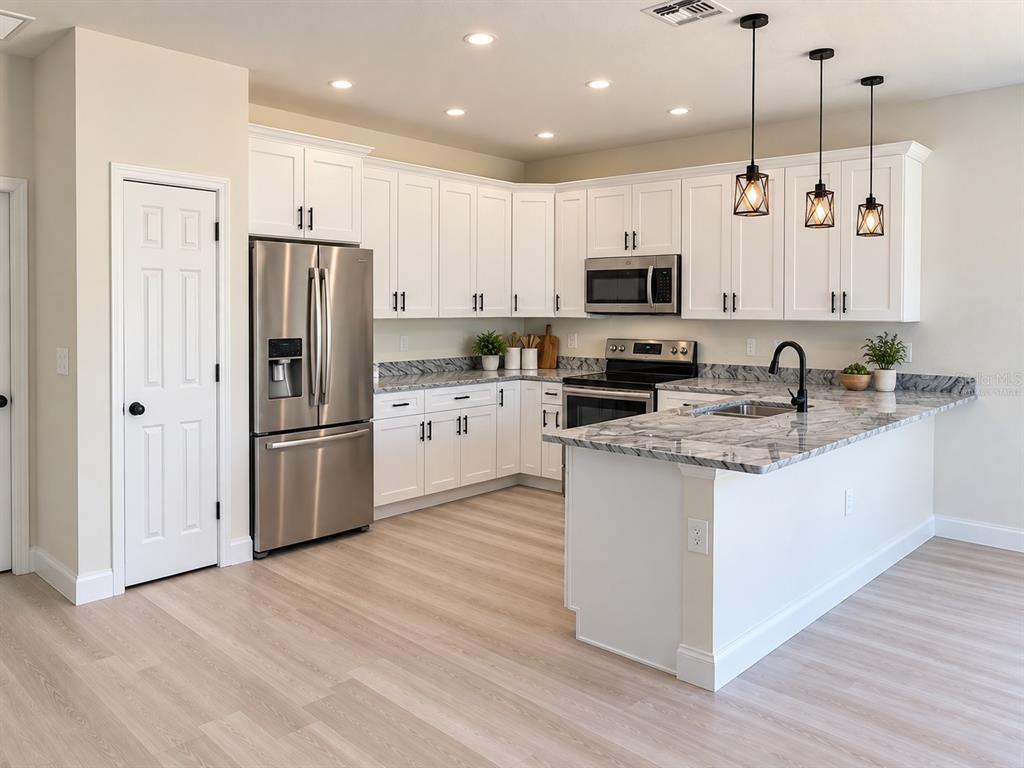 3250 ALBA DRIVE, INDIAN LAKE ESTATES, FL — photo 3 of 16
