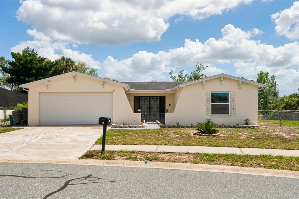 6955 BOTTLE BRUSH DRIVE