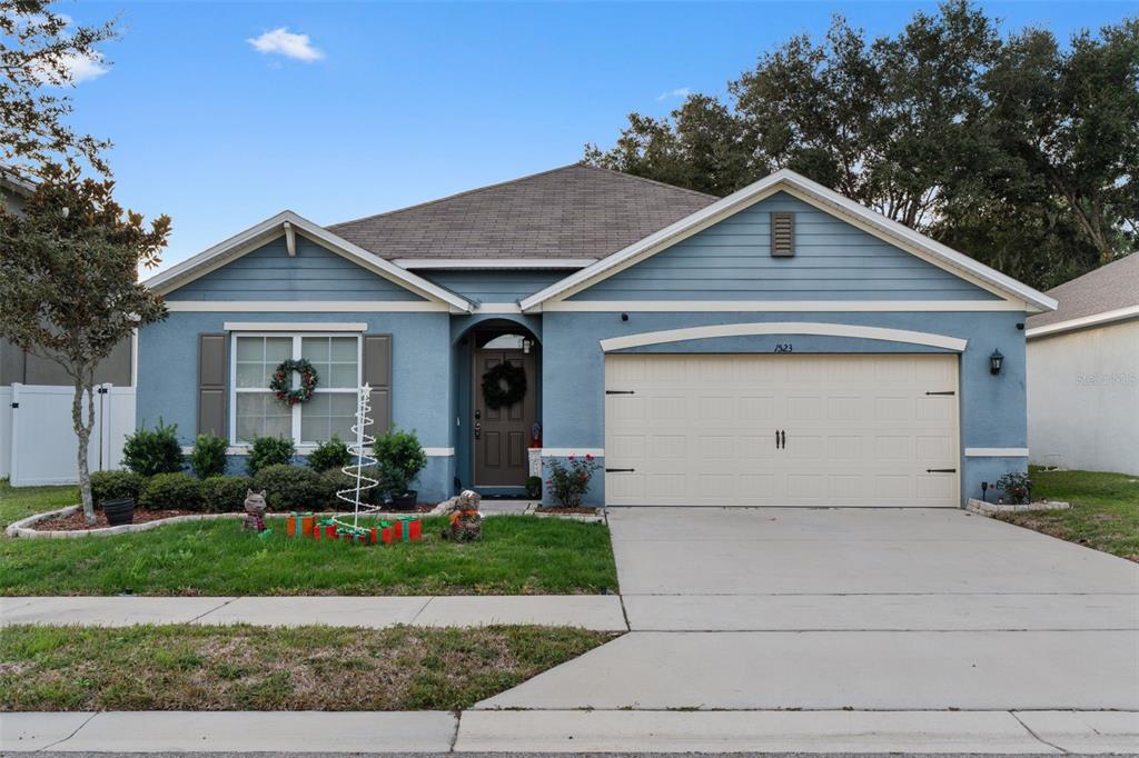 1523 WHITE HAWK WAY