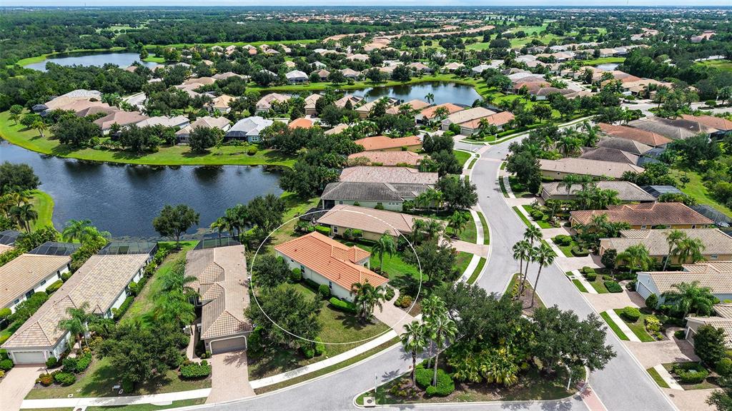 7159 WESTHILL COURT, LAKEWOOD RANCH, FL — photo 3 of 30