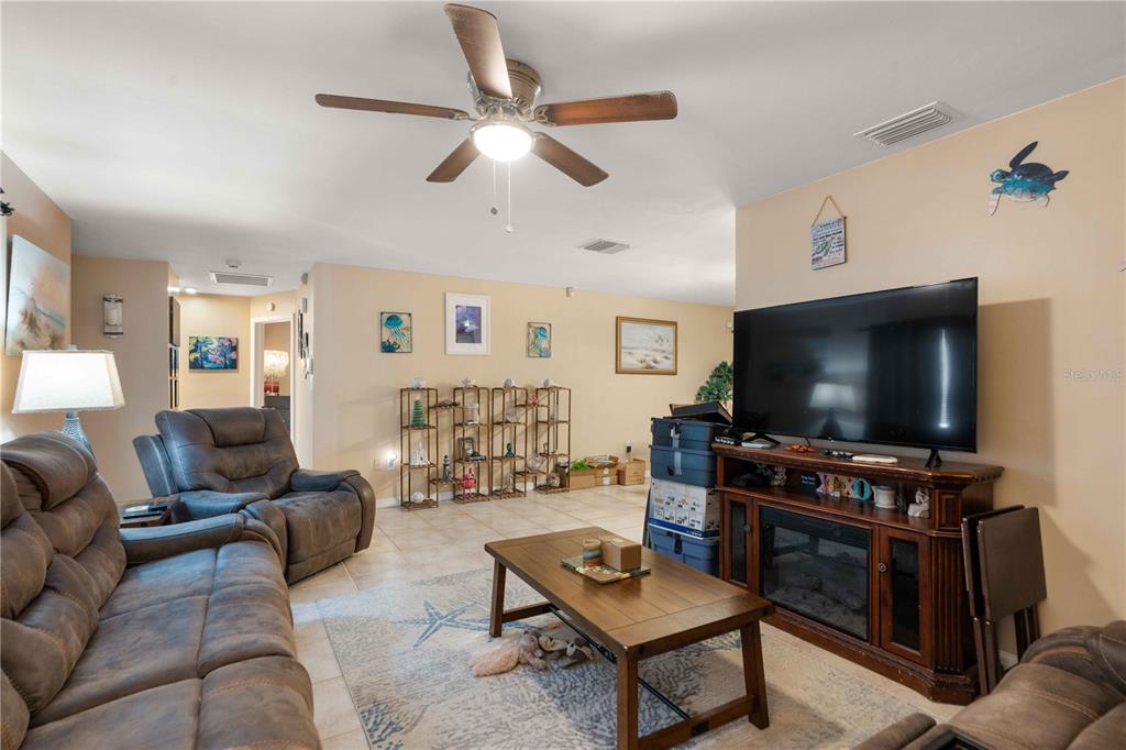 7735 HAWTHORN DRIVE, PORT RICHEY, FL — photo 3 of 19