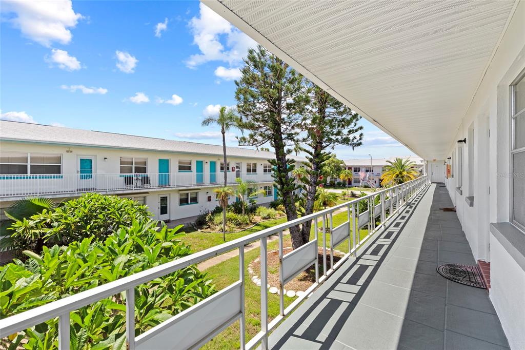 5875 18TH STREET N UNIT 15, ST PETERSBURG, FL — photo 4 of 30