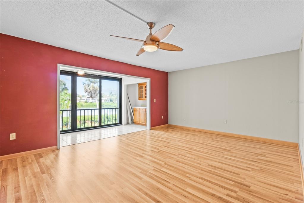 1601 BAYHOUSE POINT DRIVE UNIT 204, SARASOTA, FL — photo 5 of 30