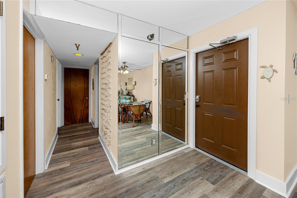 19727 GULF BOULEVARD UNIT F1, INDIAN SHORES, FL — photo 5 of 37