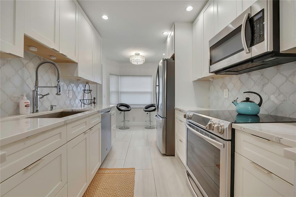 5775 PARK STREET N UNIT 402, ST PETERSBURG, FL — photo 2 of 30