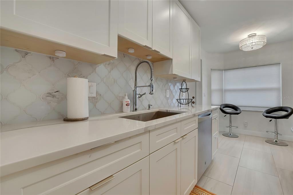 5775 PARK STREET N UNIT 402, ST PETERSBURG, FL — photo 4 of 30