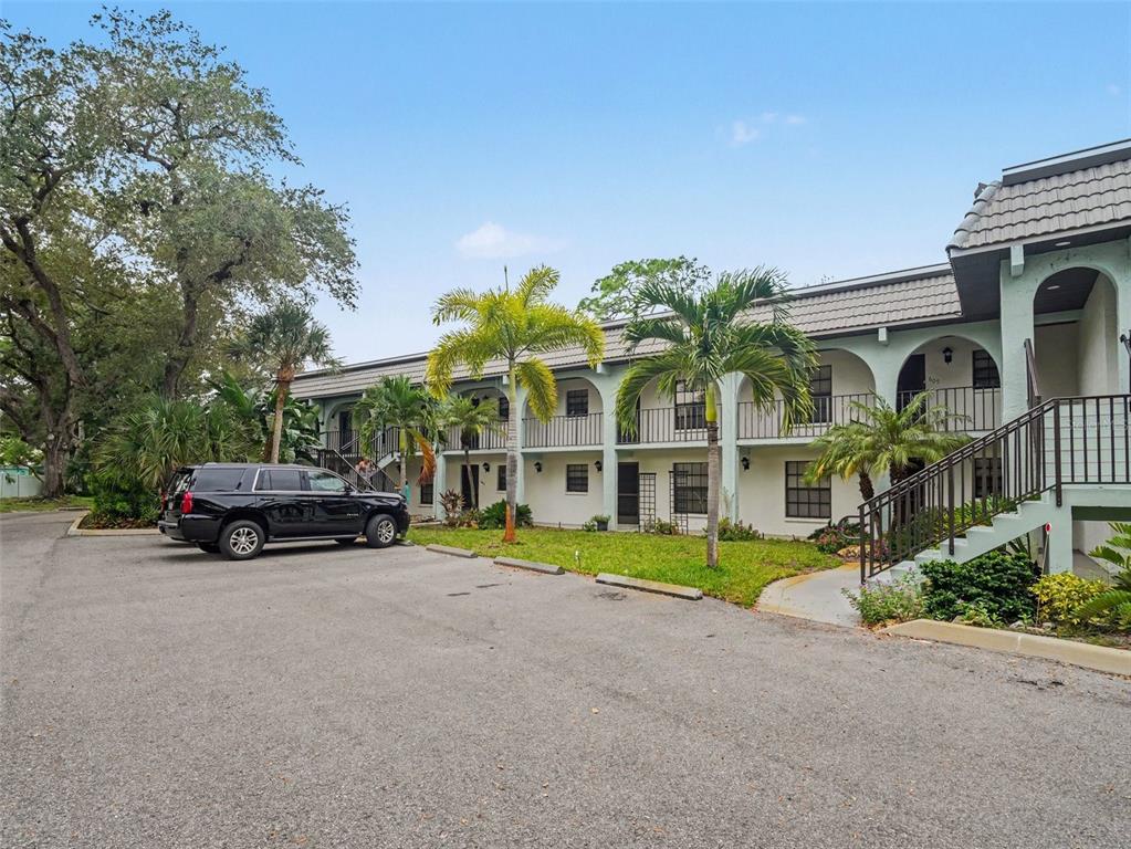 149 ENGLEWOOD ISLES PARKWAY UNIT #612
