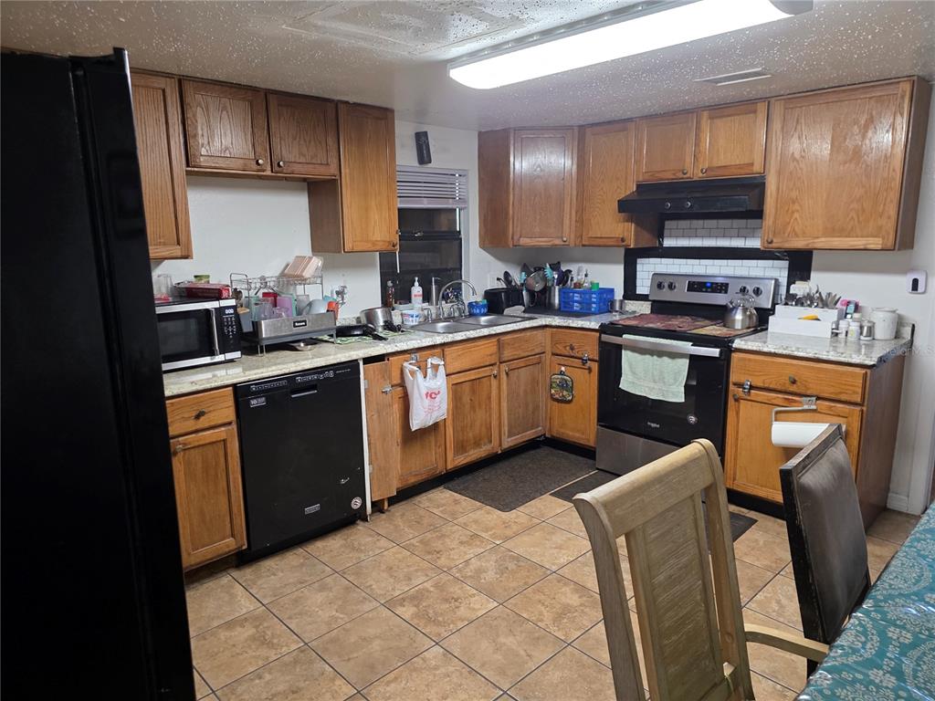 3708 E YUKON STREET, TAMPA, FL — photo 4 of 8