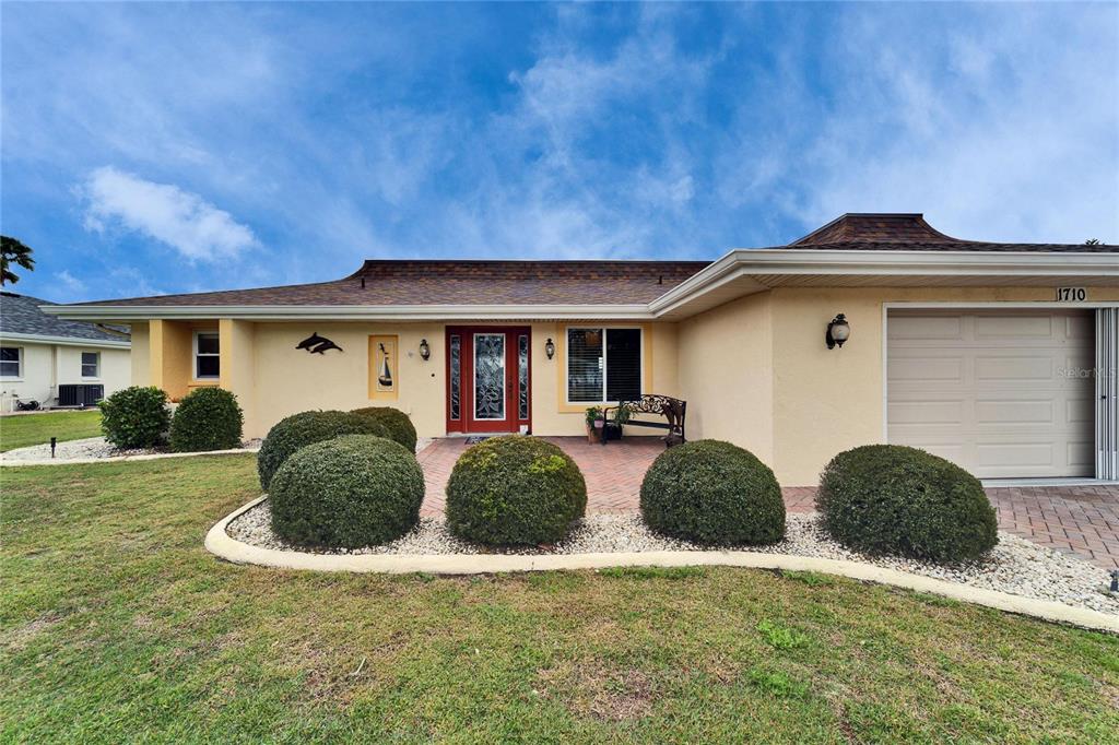 1710 NEW BEDFORD DRIVE, SUN CITY CENTER, FL — photo 3 of 30