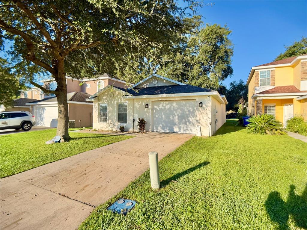 12398 NE 50TH VIEW, OXFORD, FL — photo 2 of 30