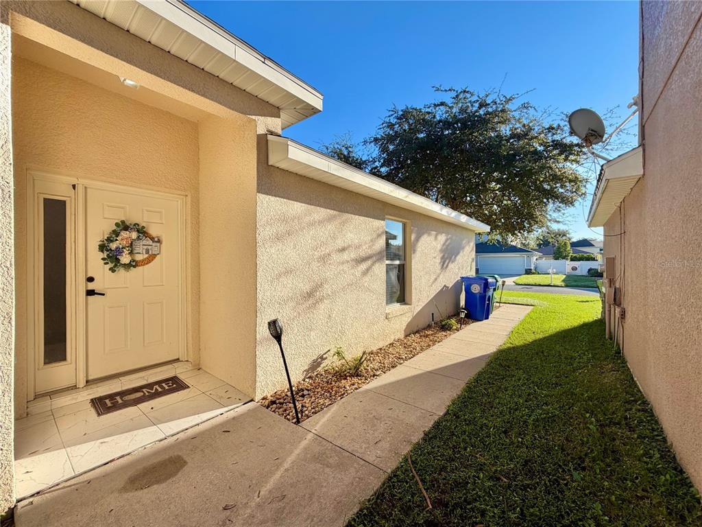 12398 NE 50TH VIEW, OXFORD, FL — photo 4 of 30