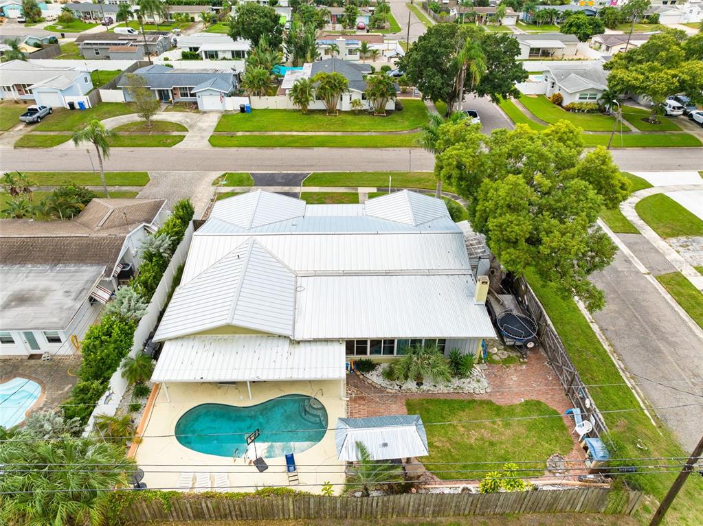 5893 34TH AVENUE N, ST PETERSBURG, FL — photo 4 of 56