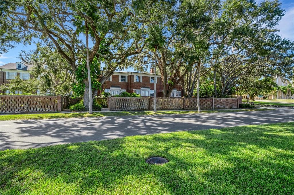 155 LAKE MORTON DRIVE UNIT 2, LAKELAND, FL — photo 2 of 56