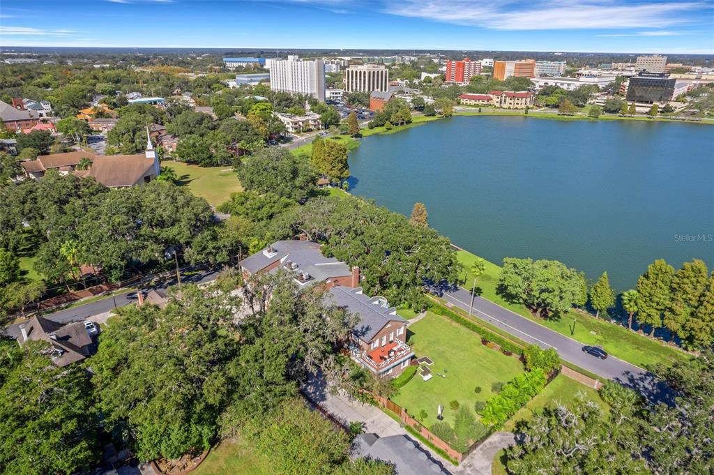 155 LAKE MORTON DRIVE UNIT 2, LAKELAND, FL — photo 4 of 56