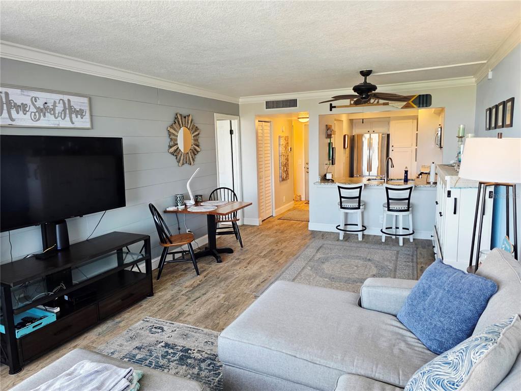 6158 PALMA DEL MAR BOULEVARD S UNIT 503, ST PETERSBURG, FL — photo 3 of 30