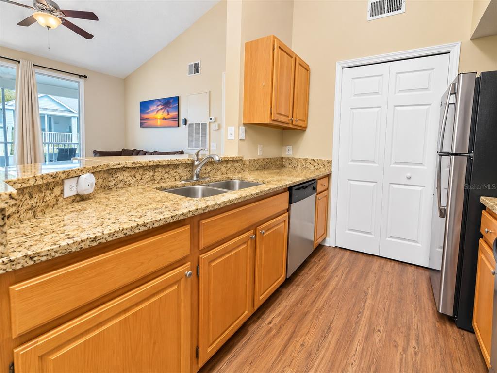 13016 PLANTATION PARK CIRCLE UNIT 1134, ORLANDO, FL — photo 3 of 26