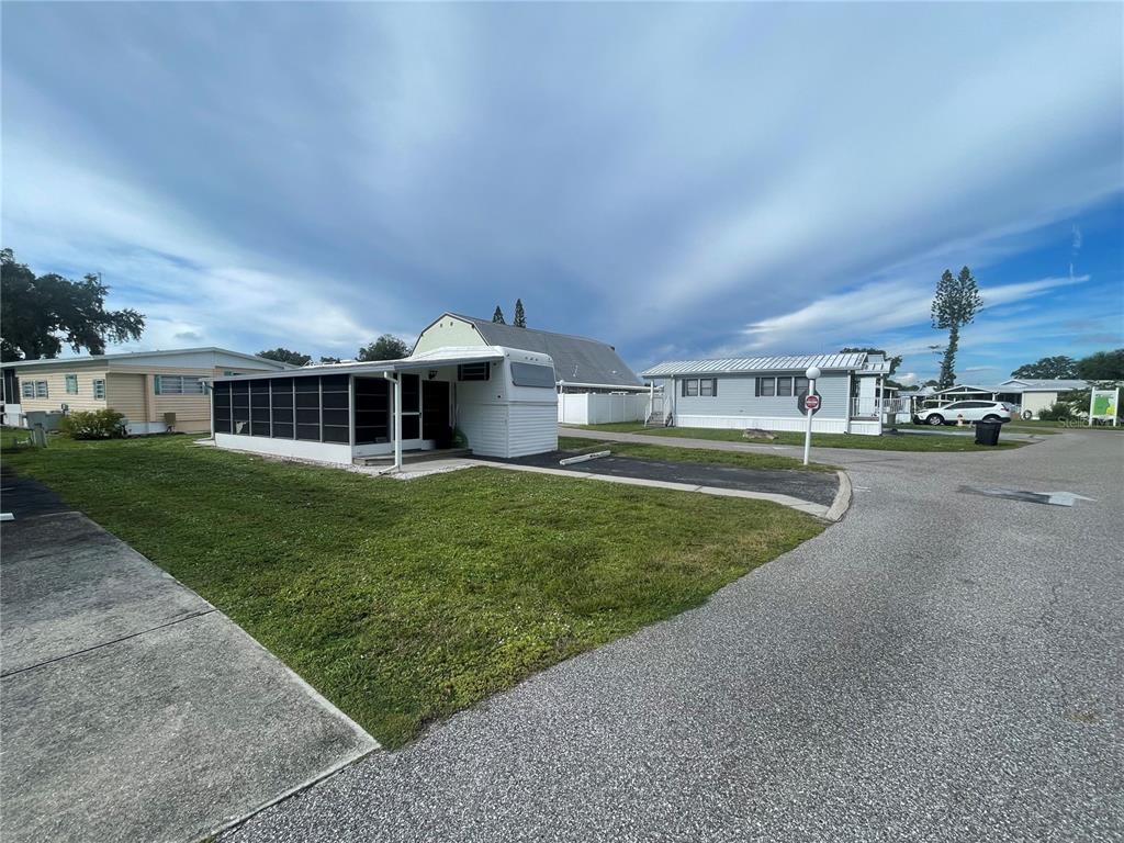 3275 26 TH AVENUE E UNIT 84, BRADENTON, FL — photo 3 of 11