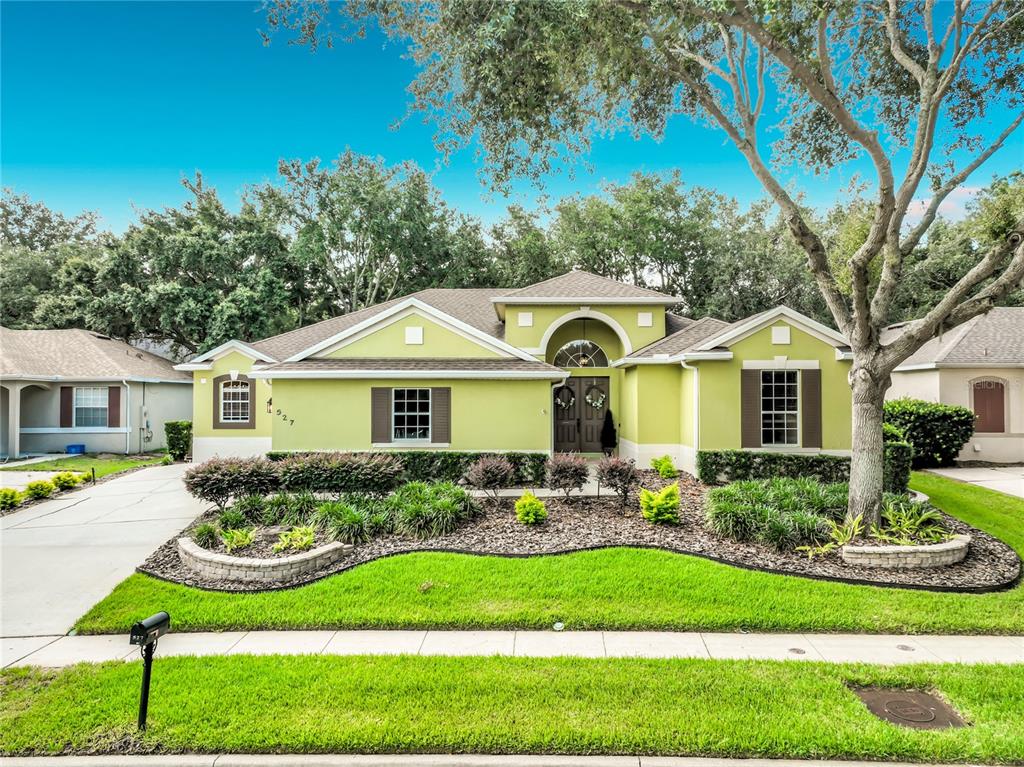 527 AZALEA BLOOM DRIVE