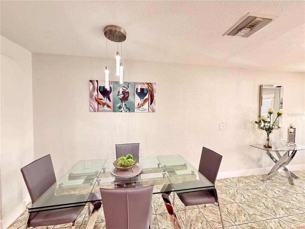 4928 ELDORADO DRIVE, TAMPA, FL — photo 5 of 26
