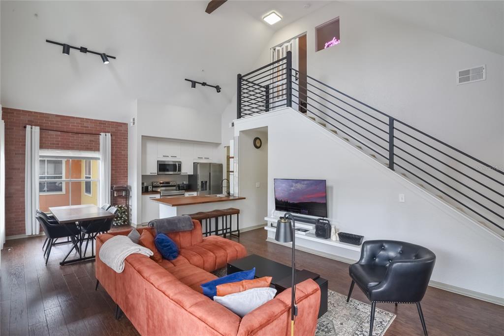 6001 WESTGATE DRIVE UNIT 2124, ORLANDO, FL — photo 4 of 20