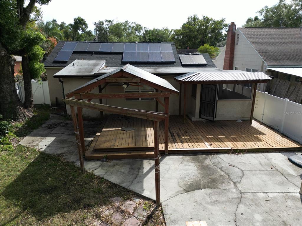 936 E SHADOWLAWN AVENUE, TAMPA, FL — photo 4 of 29