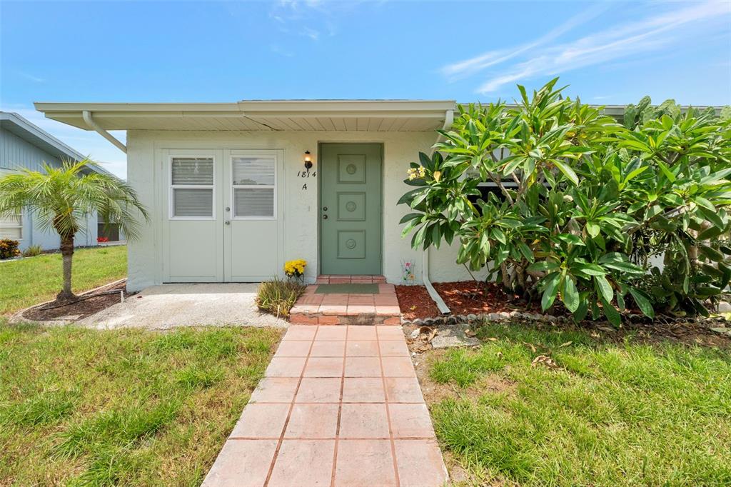 1814 FOXHUNT DRIVE UNIT A