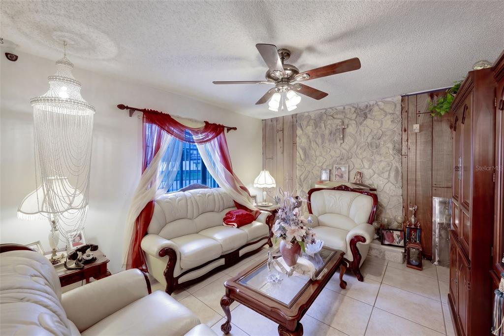 2675 CLEARBROOK CIRCLE, ORLANDO, FL — photo 2 of 20