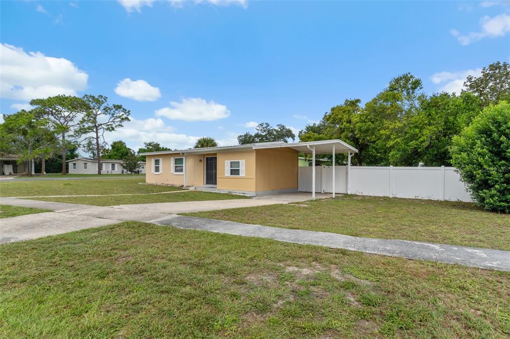 7121 CATALINA STREET, SPRING HILL, FL — photo 5 of 30