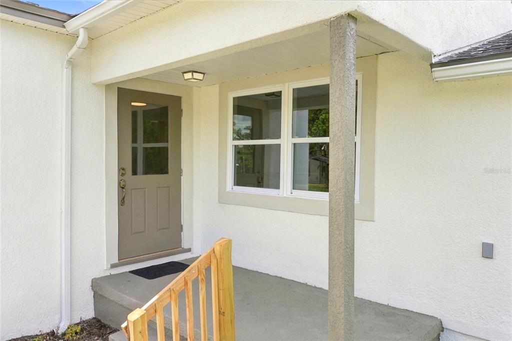 8474 TOBAY ROAD N, ST PETERSBURG, FL — photo 4 of 44