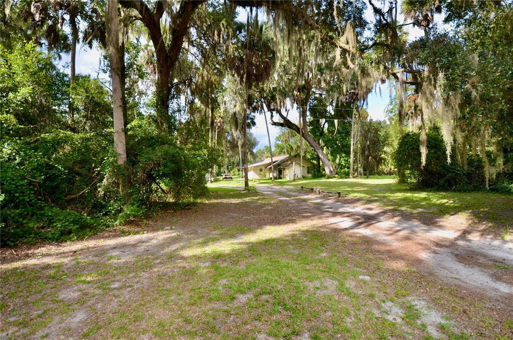 14202 SE 173RD PLACE, HAWTHORNE, FL — photo 2 of 27