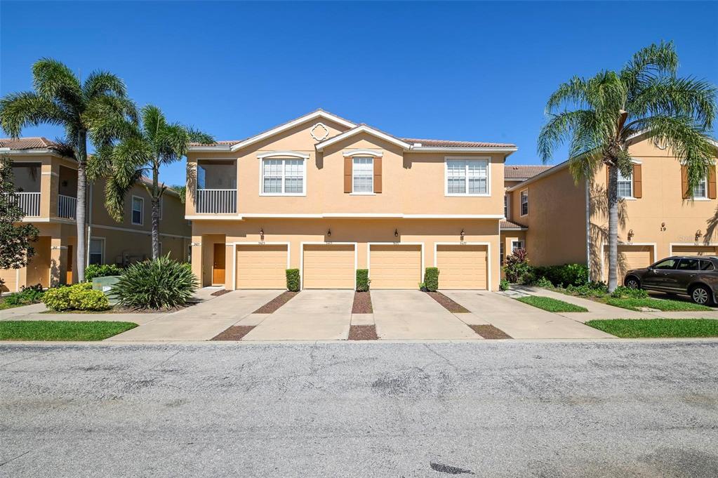 3423 PARKRIDGE CIRCLE UNIT 19-101