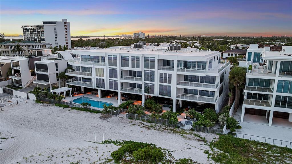 70 AVENIDA VENECCIA UNIT 304