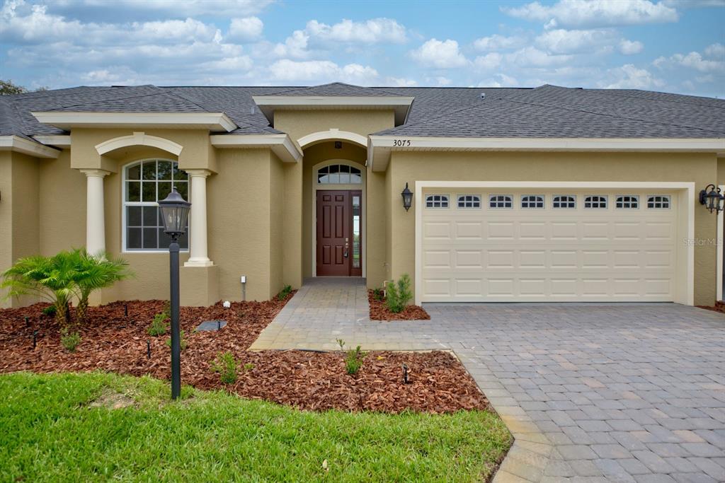 3075 ROYAL OAKS COURT