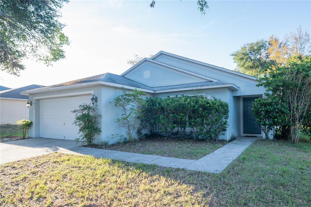 1836 RIDGE VALLEY STREET, CLERMONT, FL — photo 2 of 30