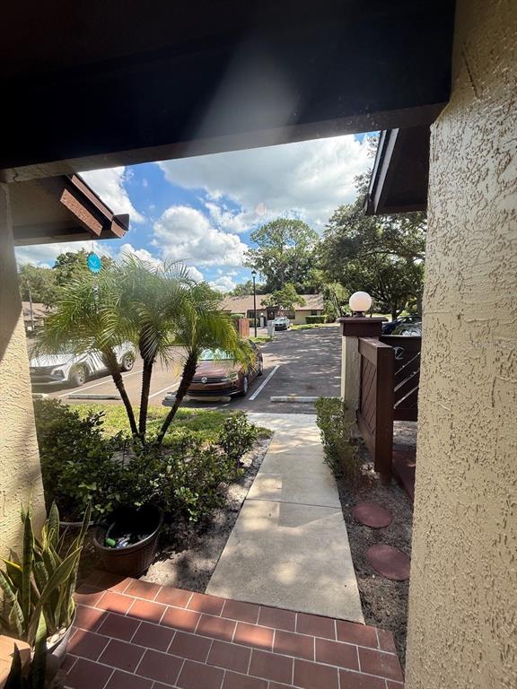 4031 BLUFF OAK COURT, PALM HARBOR, FL — photo 4 of 46