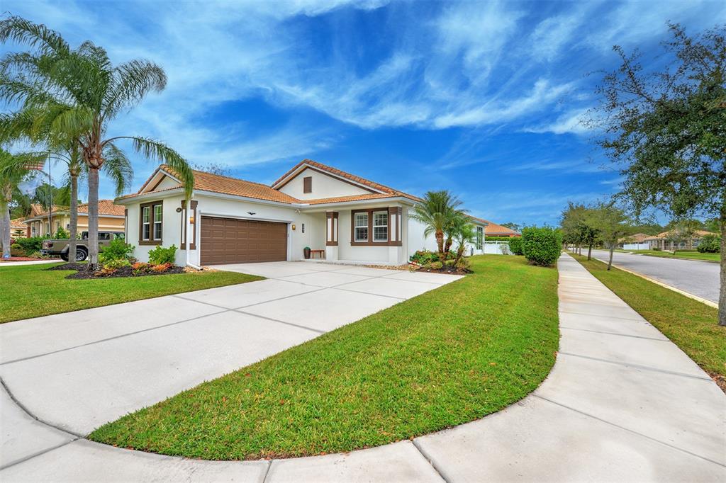 3447 LUNA BELLA LANE