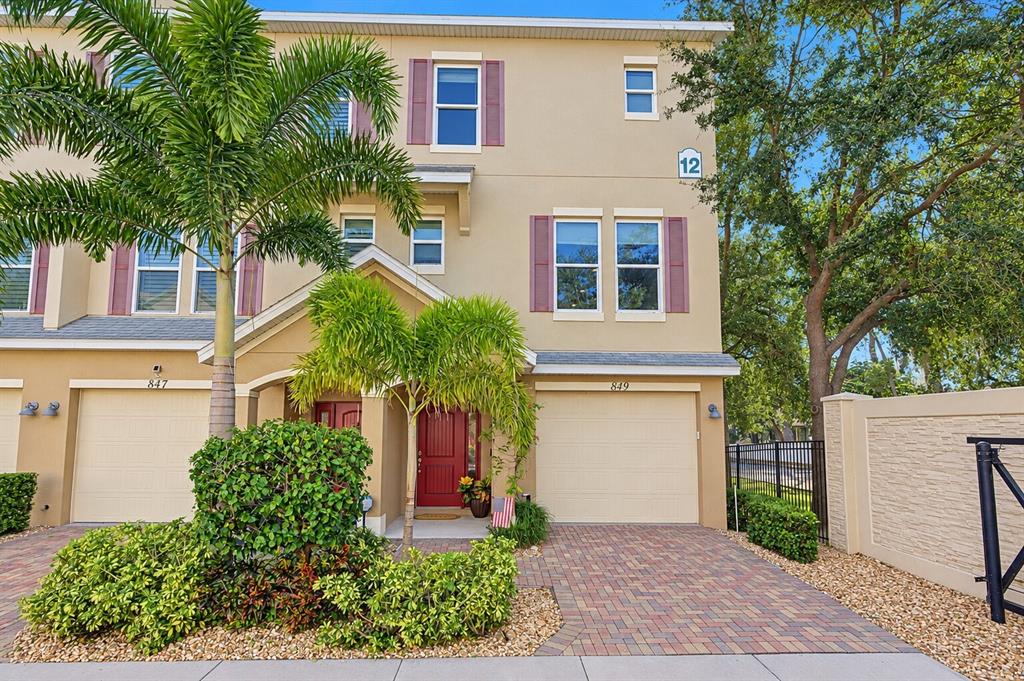 849 CALLISTA CAY LOOP, TARPON SPRINGS, FL — photo 2 of 75